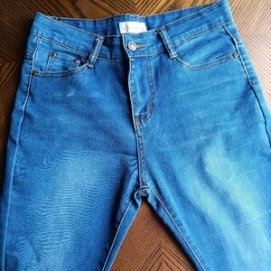 Red Bottom womenz size 11/30 jeans